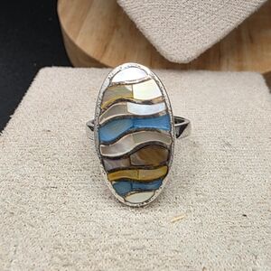 Elegant Multicolor Wave Ring (2063)